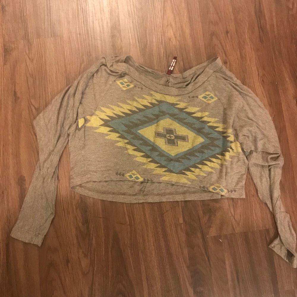 Cropped shirt